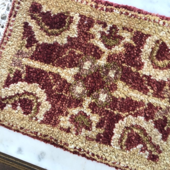 Hand Woven Rug - Picture 14 of 16